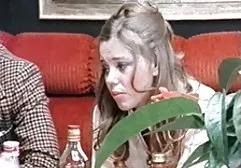 Hübscher blonder Hahnrei zog an einem Schwanz retro deutsch porn
