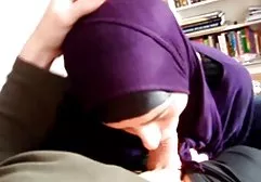 Süße verdorbene Blondine mit haariger Muschi wird in hd porn tube german engen Anal gefickt