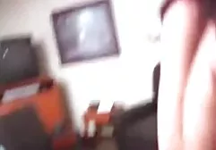 Das Küken bittet den Mann, sie mitzunehmen und bezahlt free porn movie german ihn mit seinem Körper