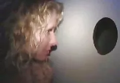 Sexy Hausfrau in schönen Dessous wird von einem arbeitenden schwarzen Mann free porn tube deutsch gefickt
