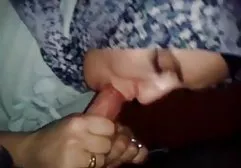 Hündin beugte porn german amateur sich vor Krebs und masturbiert ihre Muschi