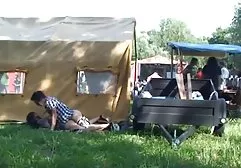Die Schönheit dieser xxx deutsch anal Muschi rollt einfach über