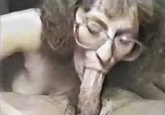 Junge Asiatin masturbiert ihre free porn tube deutsch Muschi mit einem Vibrator