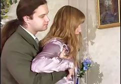 Freundin liebt es, Schwanz sehr tief zu nurxx deutsch schlucken