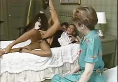 Die vollbusige Blondine lutscht den Schwanz porn video deutsch perfekt