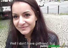 Brünette masturbiert ihre rasierte Muschi sex xxx deutsch