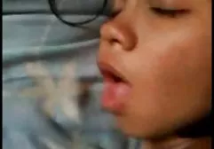 Dicke schwarze Frau lutscht Schwanz und singt Lieder german tit tube