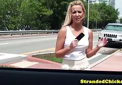 Reife Mutter nimmt ein Bad vor hd xxx deutsch der Kamera
