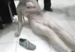 Lustvolle xxx deutsch jung Libertine wird auf der Couch gefickt
