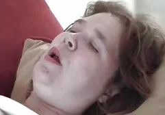 Amy wird den Typen german amateur sex movies auf ungewöhnliche, harte Weise befragen. Zuerst masturbierte sie vor seinem Gesicht, dann packte sie seinen elastischen Schwanz und lutschte ihn