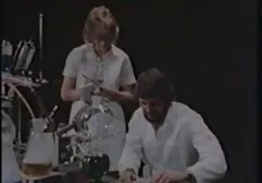 Auf einem vorstehenden Genitalorgan sitzend drückte eine german xx tube blonde Schönheit einen Vibrator an ihre Klitoris und fing an, daran zu fummeln