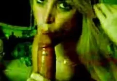 Brünette In Weißen Höschen xxx hamster deutsch Gibt Einen Blowjob