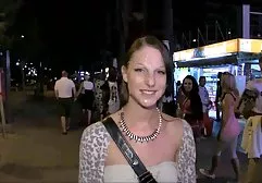 Brunette zog ihr tube porn german Höschen aus und zeigt ihren Arsch