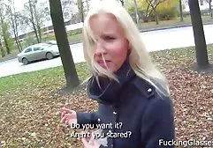 Lustvolle xxx deutsch anal Pflanze fickt eine Färse in zwei Löcher